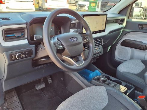 Used 2025 Ford Maverick XLT image 21