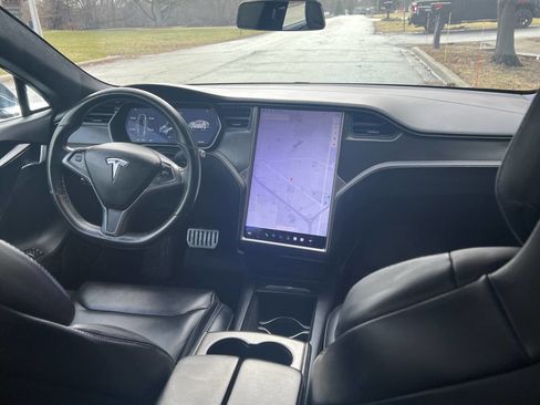 Used 2019 Tesla Model S Performance AWD/4WD image 29
