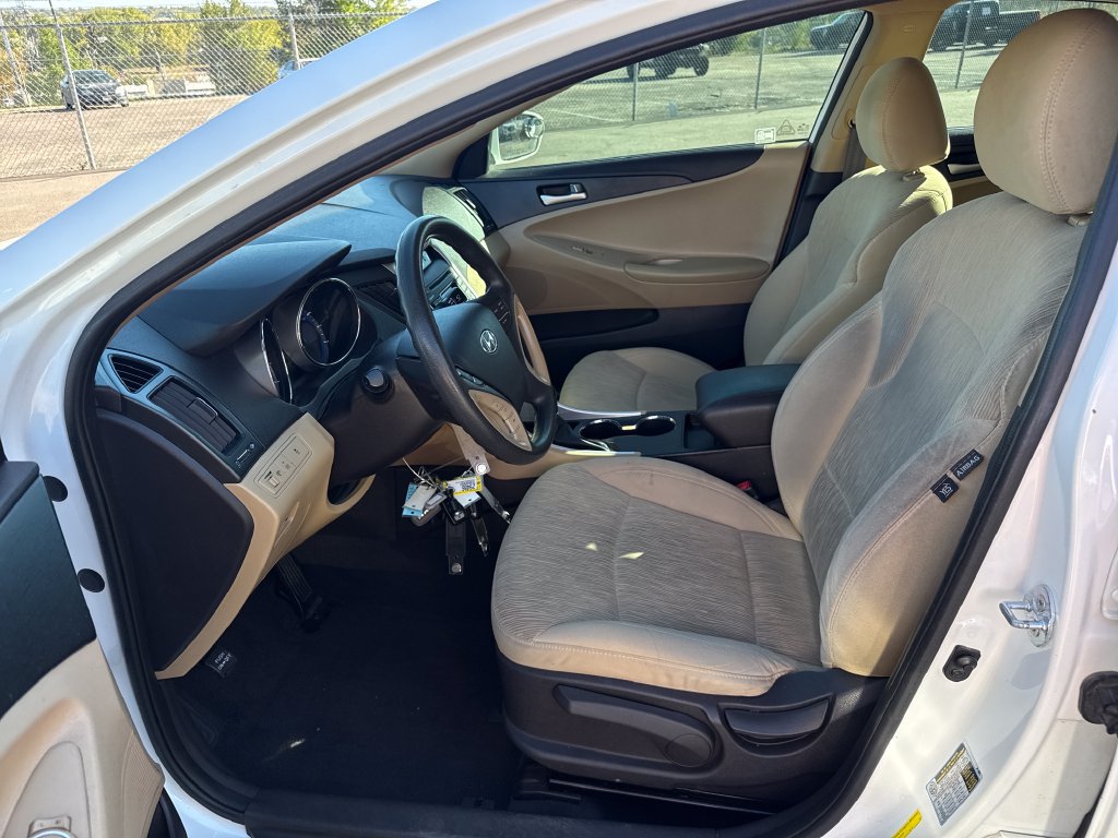 Used 2014 Hyundai Sonata GLS FWD image 11