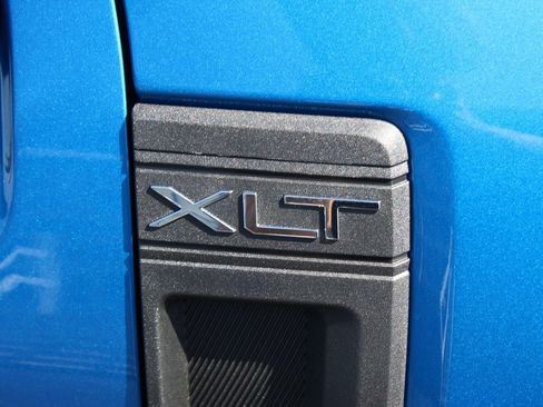 New 2025 Ford Maverick XLT image 10