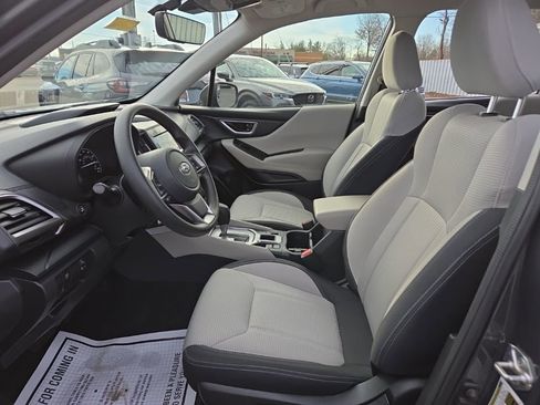 Used 2023 Subaru Forester image 9