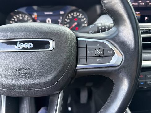 Used 2022 Jeep Compass Latitude w/ Sun and Sound Group AWD/4WD image 26