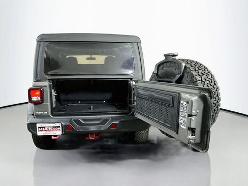 Used 2021 Jeep Wrangler Rubicon AWD/4WD image 32