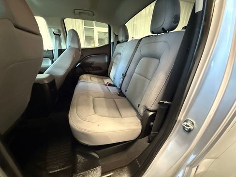 Used 2019 Chevrolet Colorado W/T w/ WT Convenience Package image 15