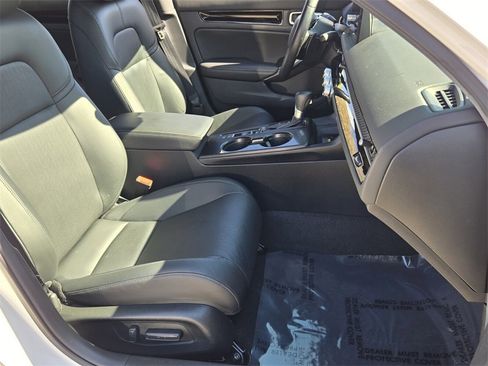 Certified 2024 Honda Civic Sport Touring image 17