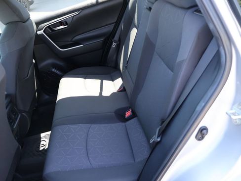 Used 2024 Toyota RAV4 XLE FWD image 14