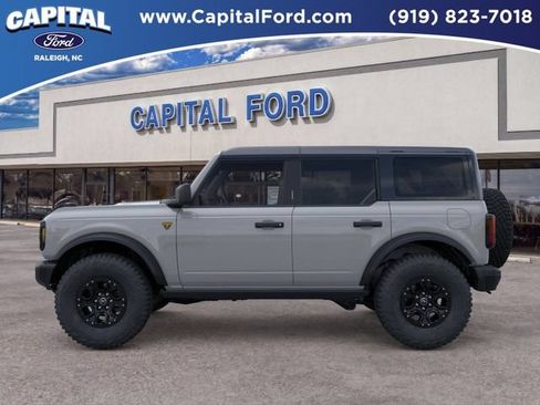 New 2026 Ford Bronco Badlands w/ Wildtrak Package AWD/4WD image 3
