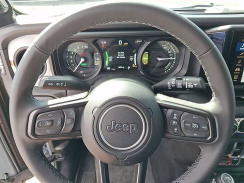 Used 2025 Jeep Wrangler Unlimited Sport S 4xe AWD/4WD image 19