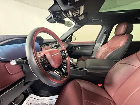 Used 2025 Land Rover Range Rover Sport Dynamic SE AWD/4WD image 17
