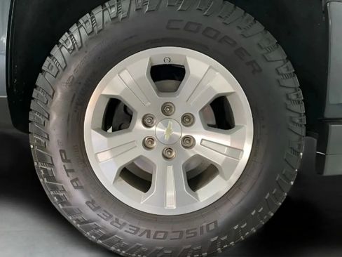 Used 2018 Chevrolet Silverado 1500 LT w/ All Star Edition AWD/4WD image 27