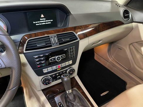 Used 2014 Mercedes-Benz C 250 Coupe image 28