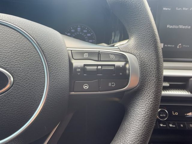 Used 2021 Kia K5 LXS FWD image 19