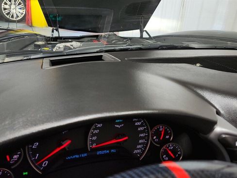 Used 2006 Chevrolet Corvette Convertible w/ Preferred Equipment Group RWD image 40