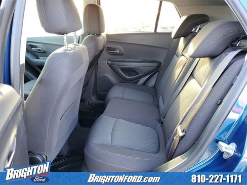 Used 2019 Chevrolet Trax LT image 11