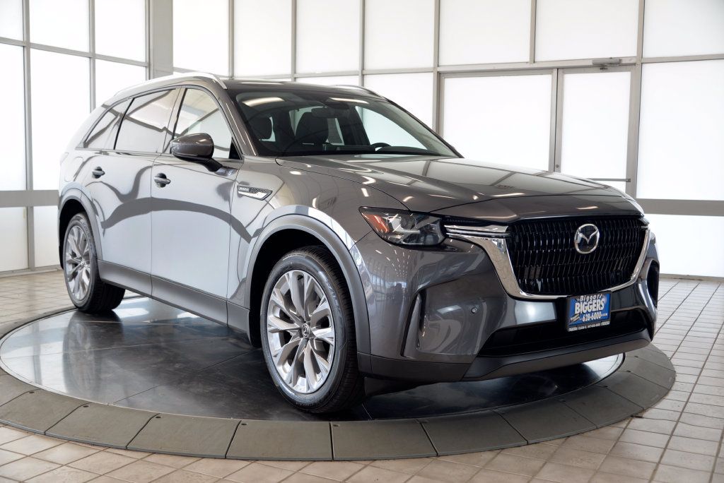 Certified 2026 MAZDA CX-90 Plug-In Hybrid w/ Preferred AWD/4WD image 2