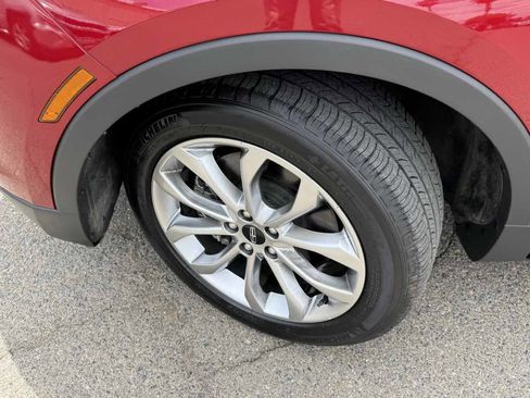 Used 2019 Lincoln MKC Select w/ Select Plus Package AWD/4WD image 37