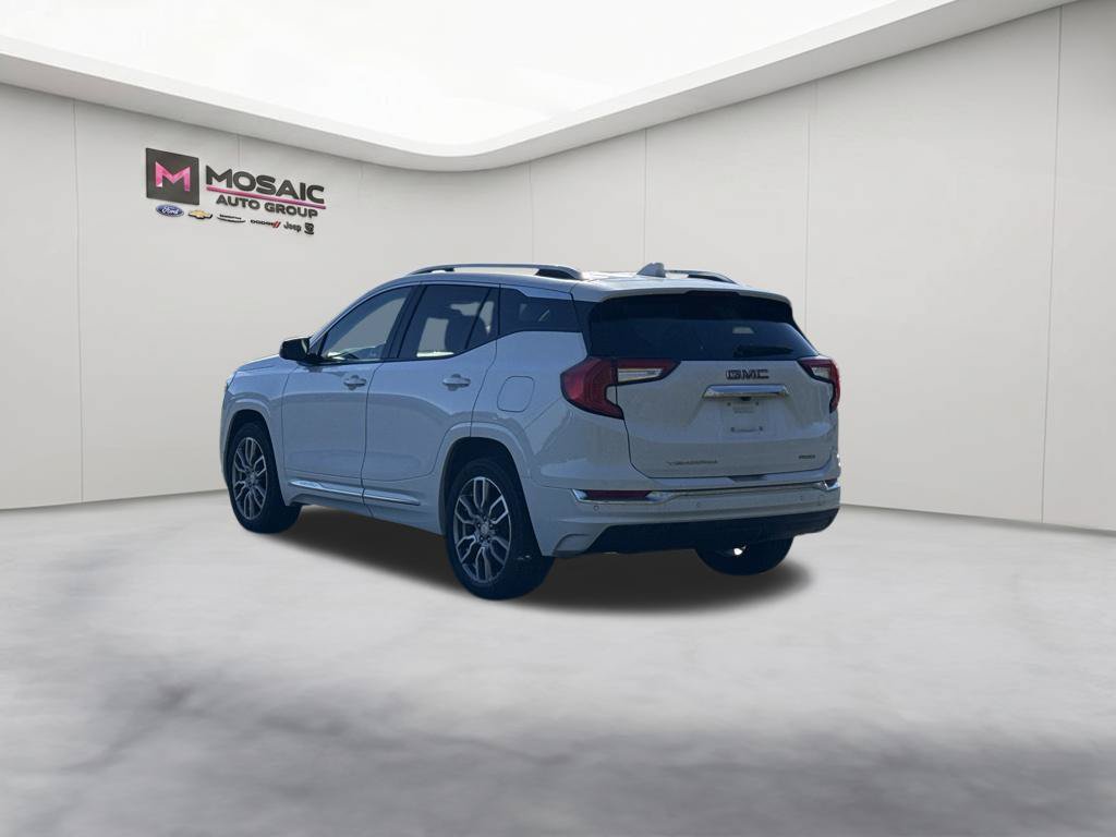 Used 2024 GMC Terrain Denali w/ LPO, Floor Liner Package AWD/4WD image 7