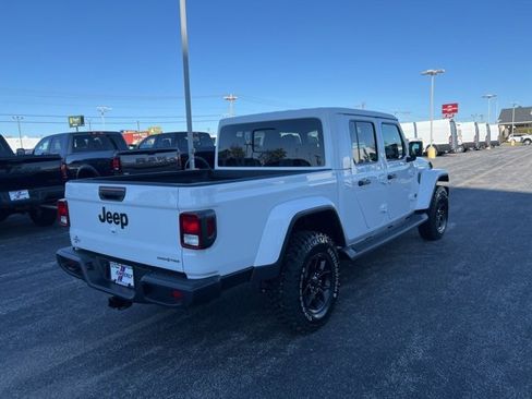 New 2025 Jeep Gladiator Sport S image 5