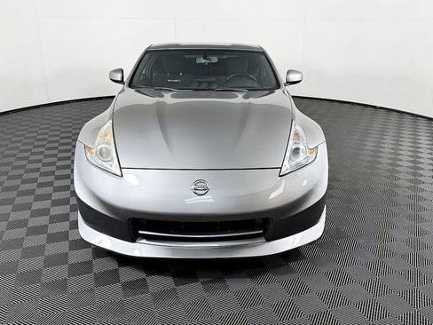 Used 2009 Nissan 370Z NISMO image 3