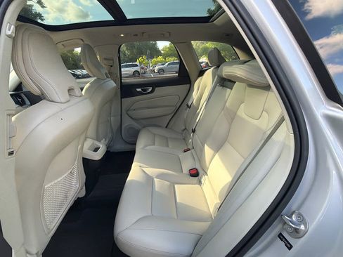 Used 2024 Volvo XC60 B5 Plus w/ Protection Package Premier AWD/4WD image 23