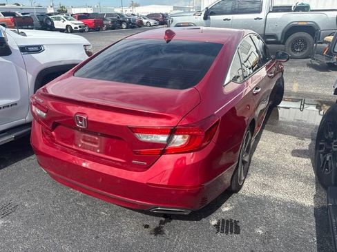 Used 2018 Honda Accord Touring image 5