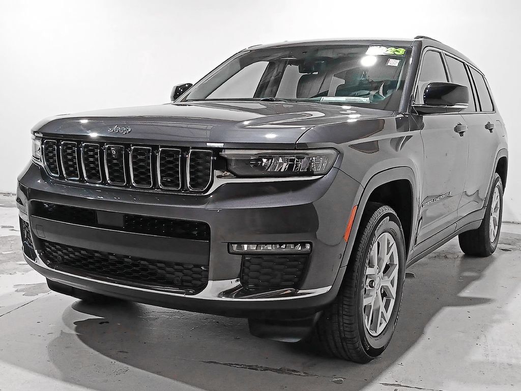 Used 2023 Jeep Grand Cherokee L Limited w/ Luxury Tech Group II AWD/4WD image 3