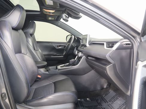 Used 2021 Toyota RAV4 XSE image 12