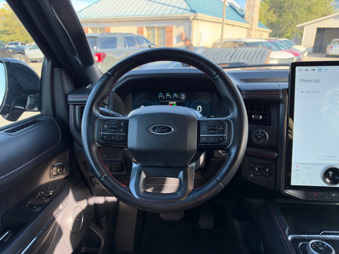 Used 2022 Ford Expedition Limited AWD/4WD image 13