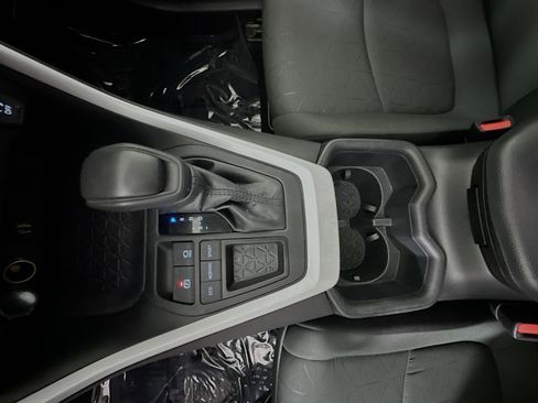 Used 2024 Toyota RAV4 XLE image 22