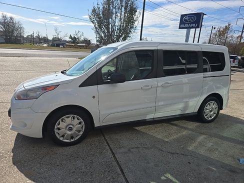 Used 2014 Ford Transit Connect XLT image 18