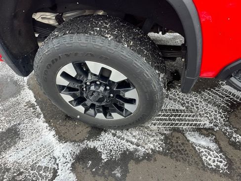 Used 2020 Chevrolet Silverado 2500 Custom w/ Custom Value Package image 32