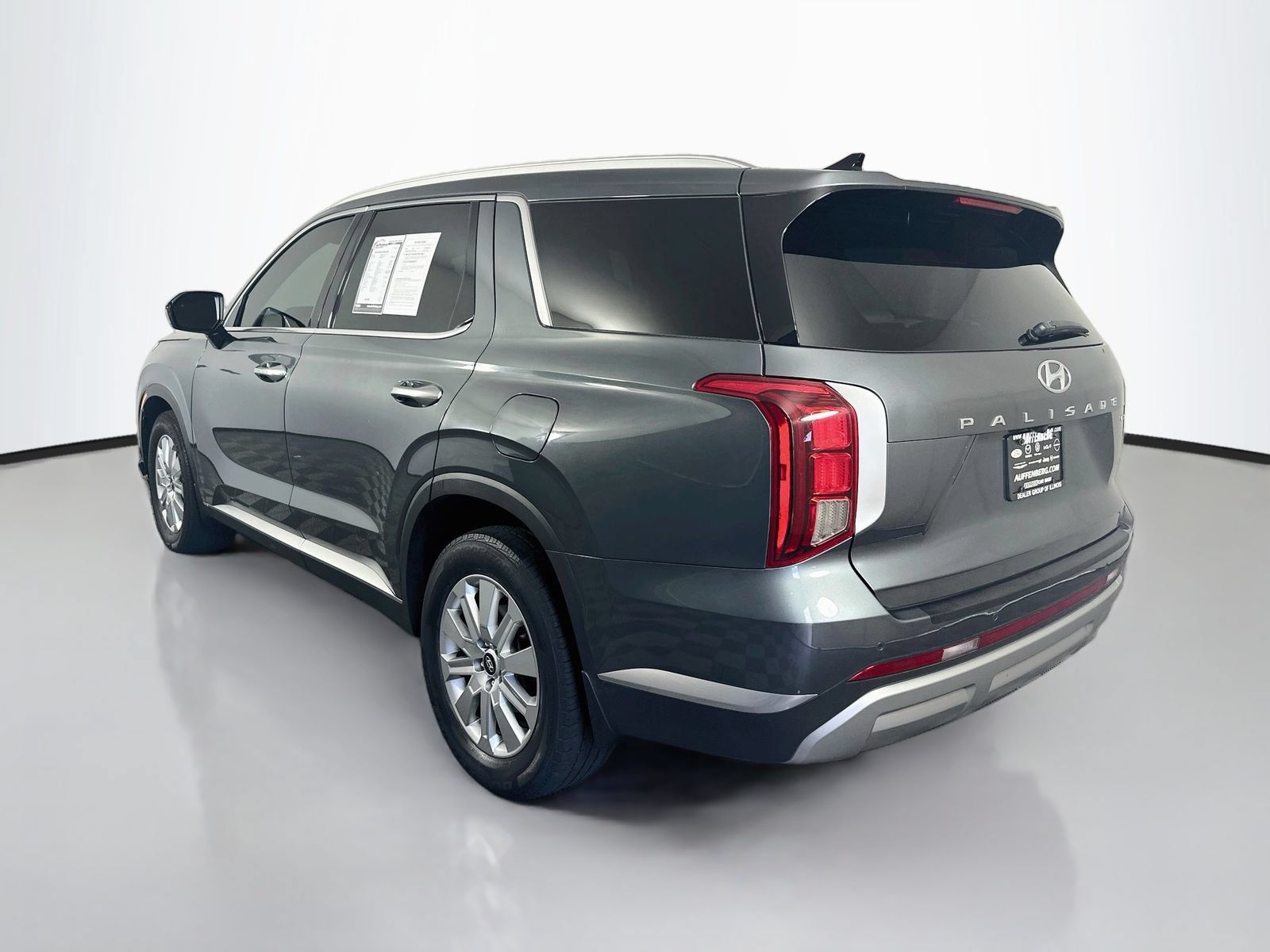 Used 2023 Hyundai Palisade SEL AWD/4WD image 5