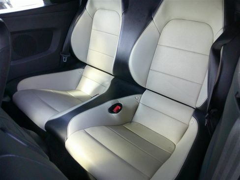 Used 2018 Ford Mustang Premium w/ Black Accent Package RWD image 15