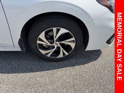 Used 2025 Subaru Legacy Premium AWD/4WD image 4