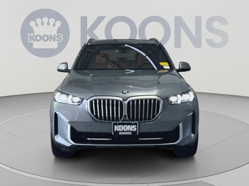 Used 2024 BMW X5 xDrive40i w/ Premium Package AWD/4WD image 4