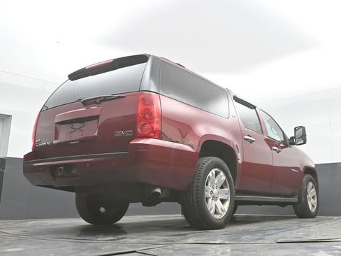 Used 2010 GMC Yukon XL SLT AWD/4WD image 45