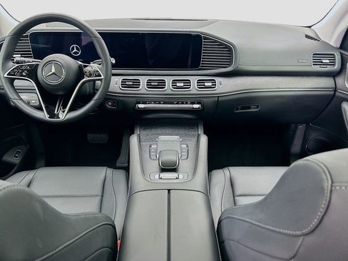 Certified 2025 Mercedes-Benz GLS 450 4MATIC image 13