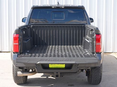 Used 2024 Toyota Tacoma TRD Off-Road w/ TRD Off Road Upgrade Package AWD/4WD image 10