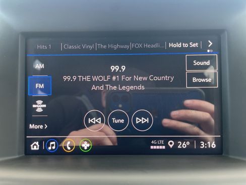 Used 2022 GMC Terrain SLE w/ Driver Convenience Package image 18