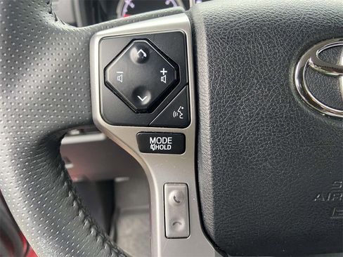 Used 2021 Toyota 4Runner Limited image 33