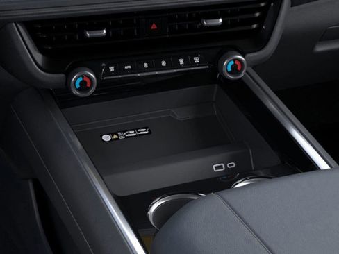 New 2025 Chevrolet Suburban Premier image 23