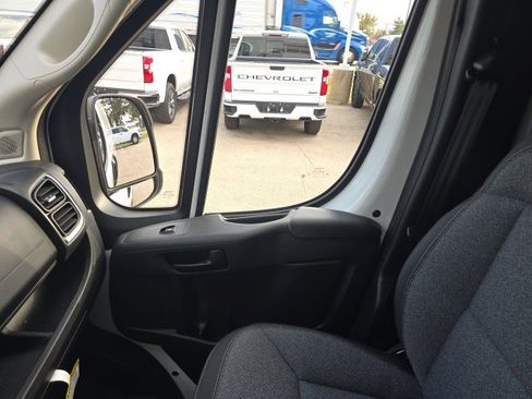 Used 2025 RAM ProMaster 2500 w/ Quick Order Package 22G SLT image 18