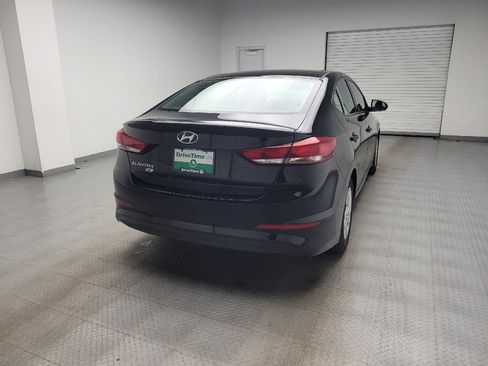 Used 2018 Hyundai Elantra SE FWD image 7