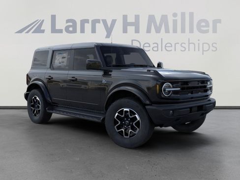 New 2025 Ford Bronco Outer Banks image 7