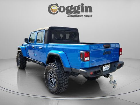 Used 2021 Jeep Gladiator Sport image 3