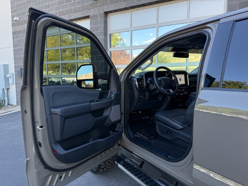 Used 2026 Ford F250 Lariat AWD/4WD image 18