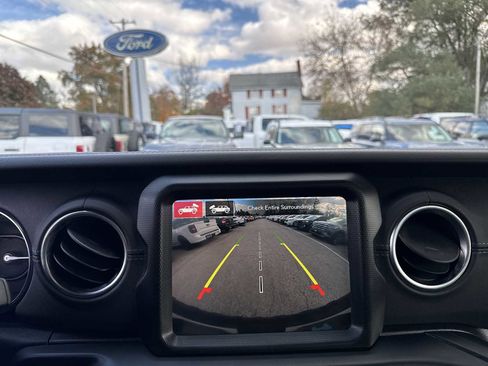 Used 2022 Jeep Wrangler Unlimited Rubicon 4xe w/ Cold Weather Group image 28