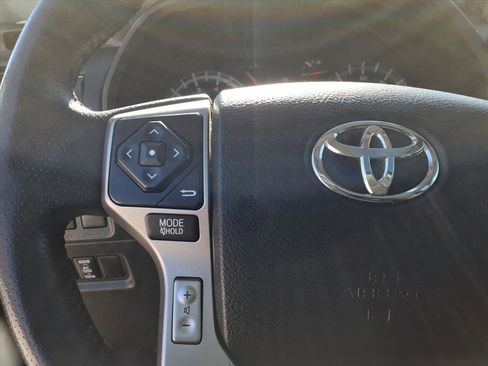 Used 2018 Toyota 4Runner SR5 Premium image 22
