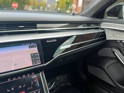 Used 2020 Audi S8 L AWD/4WD image 36