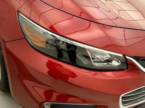 Used 2018 Chevrolet Malibu Premier w/ Premier Sun and Wheel Package image 27